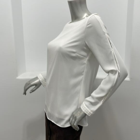 Melanie Lyne Ling Sleeve White Tunic Top Beaded Cuffs Size SP - Picture 4 of 15